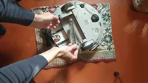 Робот-пылесос Tesler Trobot-770. Чистка.